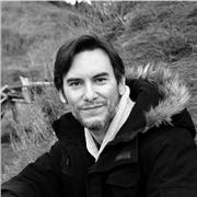 Je suis prof de dessin, issu du monde de la BD, du dessin animé et de la communication. Illustrateur depuis plus de 20 ans.